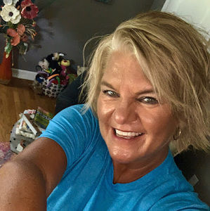 Meet your Posher, Cynthia